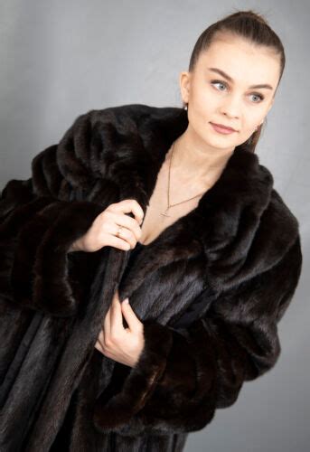 464 Gorgeous Real Mink Coat Luxury Fur Jacket Swinger Beautiful Look