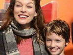 La hija de Milla Jovovich, Ever Anderson, será Wendy en la adaptación a ...
