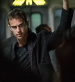 Delicious Reads: Divergent the movie is HERE, "are you ready?" (YES!)