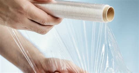 Heres The Reason Why Saran Wrap Doesnt Cling Anymore And How You Can