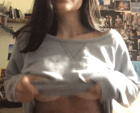 You Like Tits I Love Tits Girls Show Us Your Tits Gifs Page