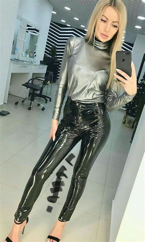 Pin By Iang On Me Gusta Shiny Clothes Wet Look Leggings Shiny Pants