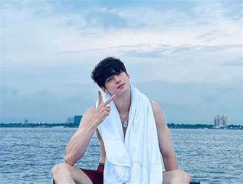 Cha Eun Woo Shirtless In Cebu Leaves Netizens Speechless Pep Ph My Xxx Hot Girl