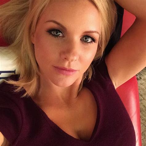 Carrie Keagan Nude Boobs On Topless Photos Scandal Planet
