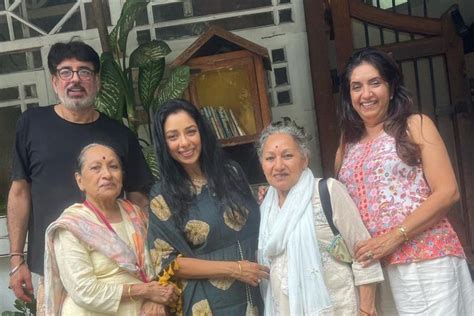 Rupali Ganguly Takes Her Mother And Mom In Law On Lunch Fans Call Her Anupama In Real Sense