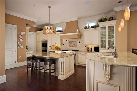 Mahogany is a luxury wood with a reddish brown color and predominantly straight grain. 63 Beautiful Traditional Kitchen Designs - Designing Idea