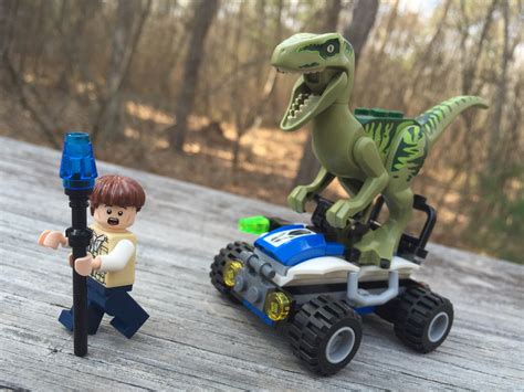 Lego Jurassic World Raptor Escape Review And Photos 75920 Bricks And Bloks