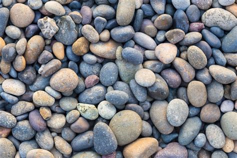 How Big Is Too Big Choosing The Right Size Rock For Your Landscape
