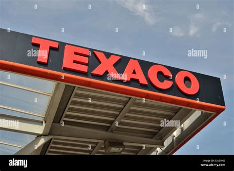 Texaco Gas Petrol Station Hi Res Stock Photography And Images Alamy