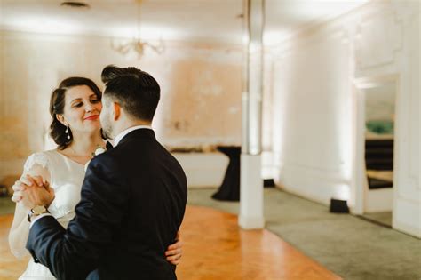 Josie Al Belle Isle Boat House Wedding Jill Devries Photography