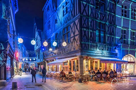 The illuminated walking experience in the city of Tours - Loire Valley