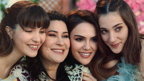 Tureckie seriale Üç Kız Kardeş to jedna z najchętniej oglądanych