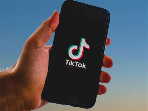 Parents Sue Tiktok Over Deadly Blackout Challenge • Techbriefly