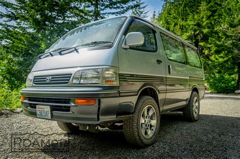 Sold 1994 Toyota Hiace Super Custom 4x4 — Japanese Vans