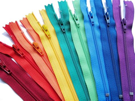 Ykk Zippers In Assorted Colors Set Of 9 Colors Ykk Nylon Zippers In Various Lengths The
