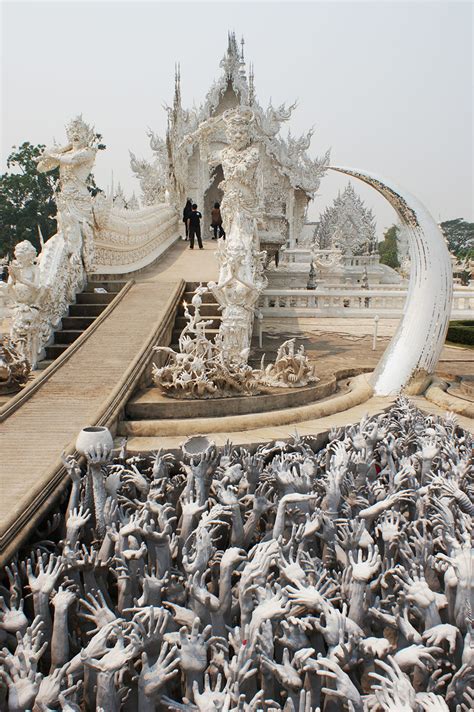 Thailands White Temple Looks Like It Came Down From Heaven Bored Panda
