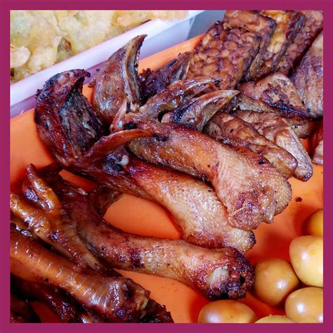 Resep ayam bacem, wajib coba untuk hidangan spesial di rumah. Kepala Ayam Bacem : Resep Bacem Kepala Ayam Murah Dan Enak ...