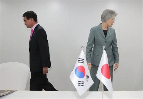 韓中日외교장관 내주 中서 회의 가져韓日 관계 반전 계기 마련하나 네이트 뉴스