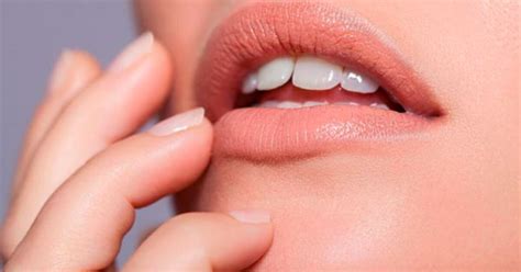 Cómo elegir correctamente el tono nude de tu labial Este método te