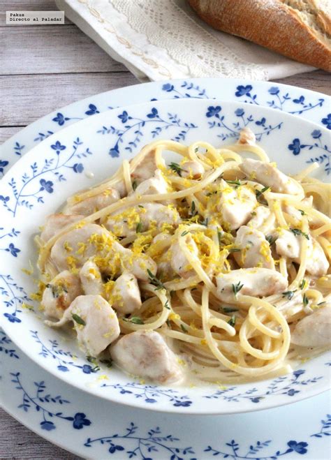 Añadir la pasta y dejar cocinar durante los minutos que aconseje el. Receta sencilla de espaguetis con salsa cremosa de pollo ...