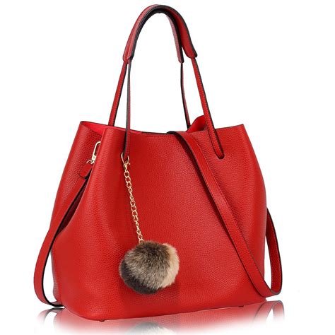 Ag00190 Red Hobo Bag With Faux Fur Charm