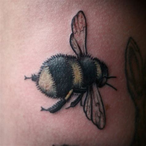 A Bumblebee Tattoo Tattoos Book 65000 Tattoos Designs Bee Tattoo