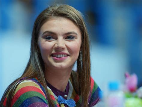 Guerre En Ukraine Qui Est Alina Kabaeva Compagne Présumée De Vladimir