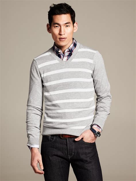 Striped V Neck Pullover Banana Republic