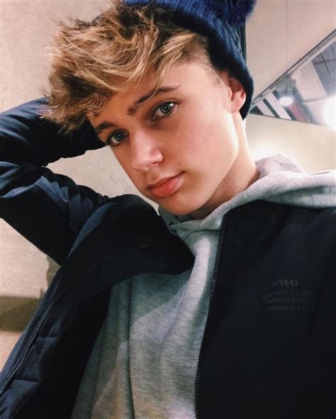 K Likes Comments HRVY Hrvy On Instagram Who S Excited For Christmas Cute