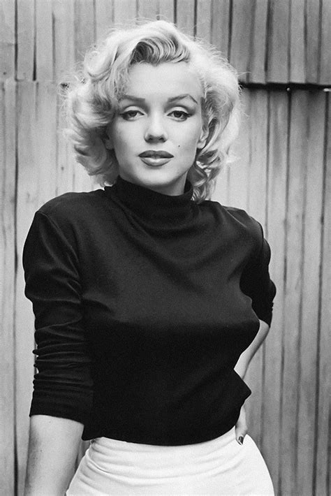Marilyn Monroe Black And White Poster My Hot Posters