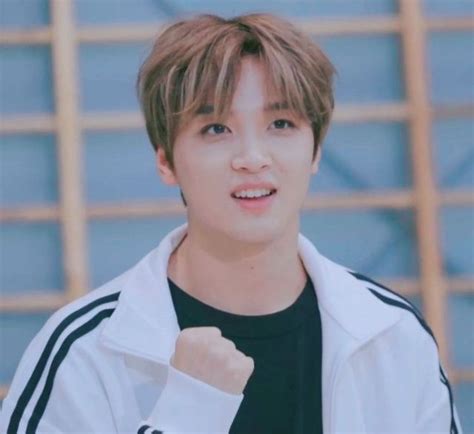 Pin By Nct Wayv Gallery On Lee Donghyuck In Nct Nct Dream Nct
