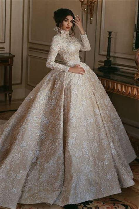 Vintage Lace Long Sleeves Wedding Dresses High Neck Glamorous Bridal