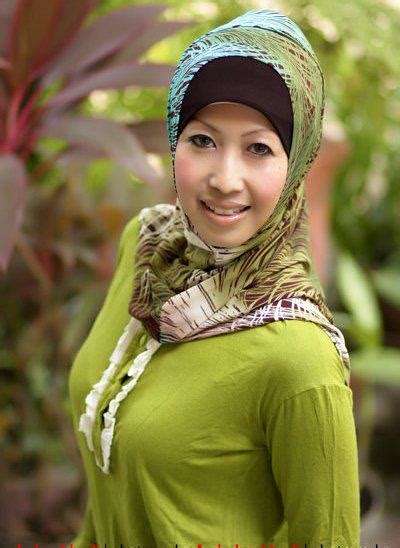 Tante Muda Berjilbab Belajar Jadi Foto Model Profesional Kumpulan