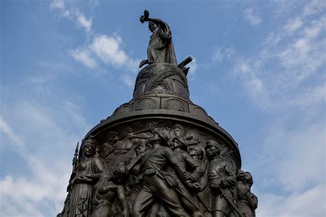 Confederate Memorial In Arlington Honoring Rebels On Nations Sacred