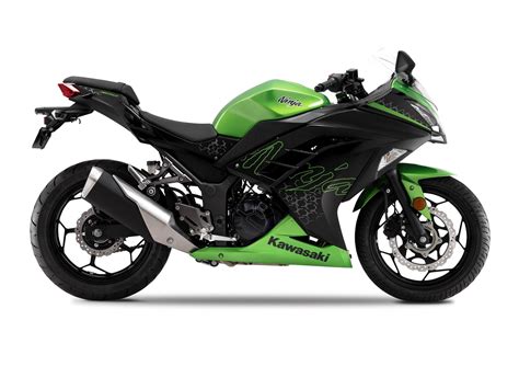 Green kawasaki ninja 300 motorcycle ask price. 2021 Kawasaki Ninja 300 Price, Top Speed & Mileage in India