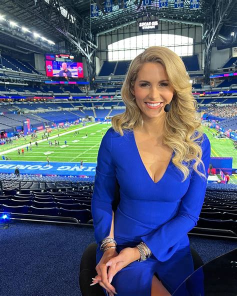 Meet Laura Rutledge Host Of Nfl On Espn And Former Miss Florida Beauty