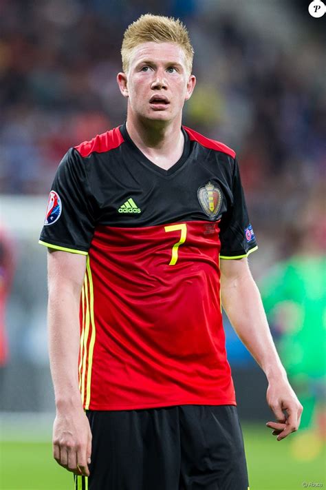 Kevin de bruyne is a major doubt for belgium's euro 2020 campaign after suffering two facial. Kevin De Bruyne lors du match Belgique-Italie de l'Euro ...