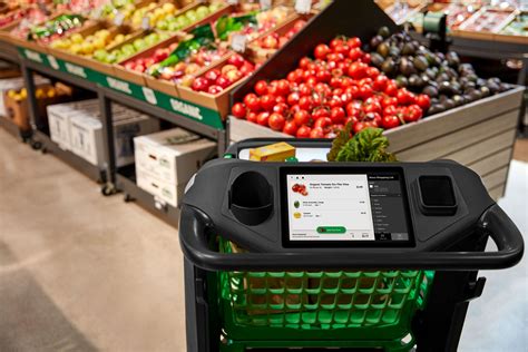 Amazons New Grocery Store Will Have A Smart Shopping Cart That Lets