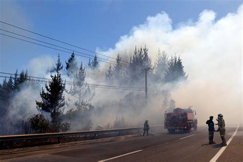 Chile Declara La Alerta Roja Por Incendios En Viña Del Mar Y Valparaíso Efeverde