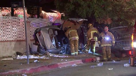 5 Injured In 2 Car Crash In South Los Angeles Abc7 Los Angeles