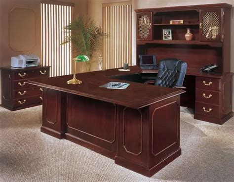 Decorating Your Executive Office