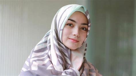 8 Artis Muda Yang Kini Berhijab Sangat Menginspirasi Hijabid