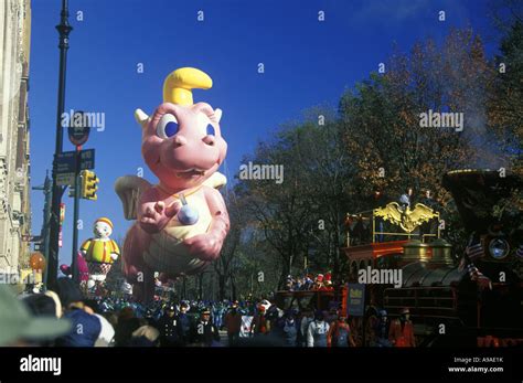 Balloons Macys Thanksgiving Parade Manhattan New York City Usa Stock