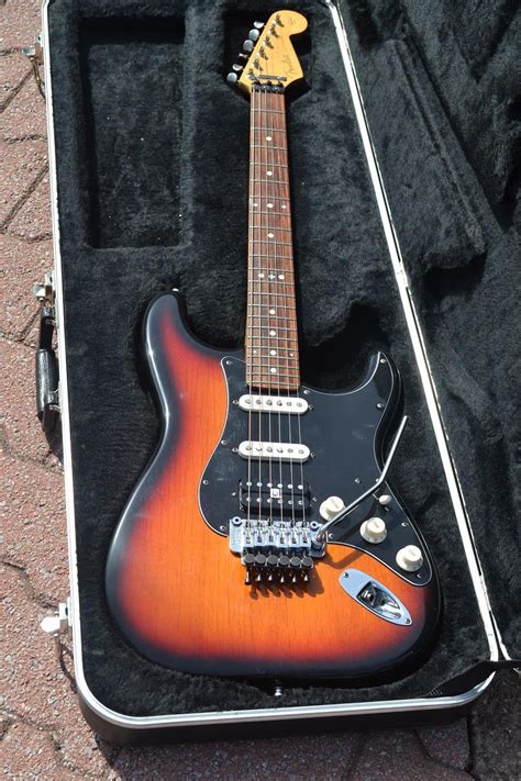 Photo Fender Classic Stratocaster Floyd Rose Fender Stratocaster