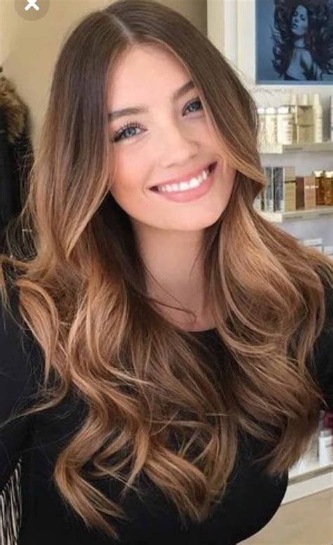 Delicate Balayage Hair Colors For Brunettes To Put On This Spring