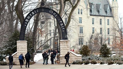 Northwestern University Takes Aim At Student Loan Debt Chicago Tribune