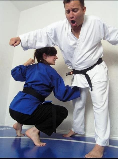 4311911 jpeg 534×720 female martial artists martial arts women karate girl