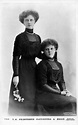 Alexandra, 2nd Duchess of Fife and her sister Princess Maud (18951837 ...