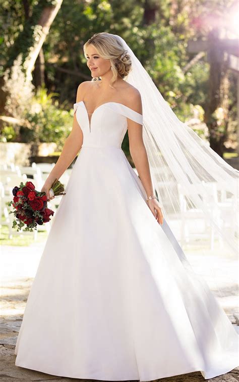 Classic Satin Ballgown With Pockets And Off The Shoulder Sleeves