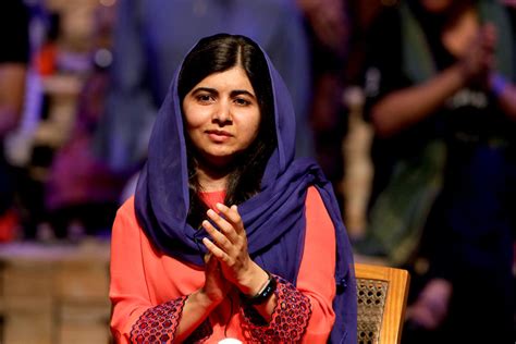 In malala yousafzai's 23 years, she's won the nobel peace prize. Malala Yousafzai critica la política de Trump de separar a ...